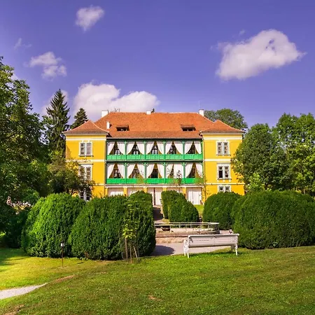Estate - Transylvania 2* Zabala